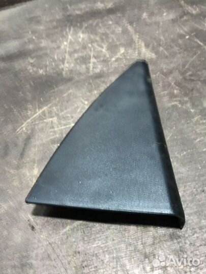 Уголок двери внутренний задний левый Chevrolet