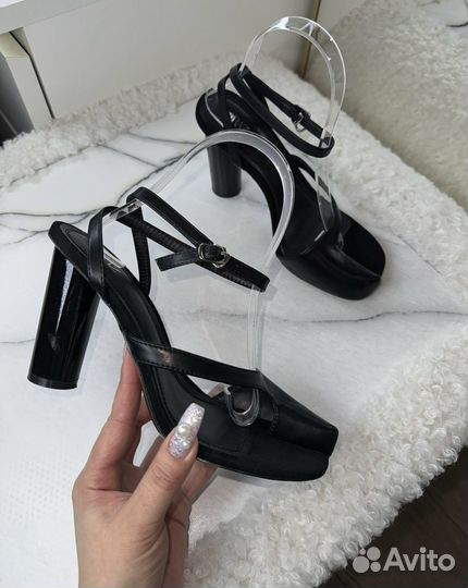 Босоножки женские для самых стильных див