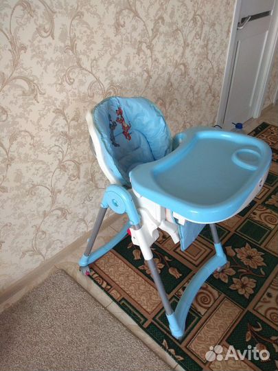 Стул для еды. состояние отличное, не где не тресну