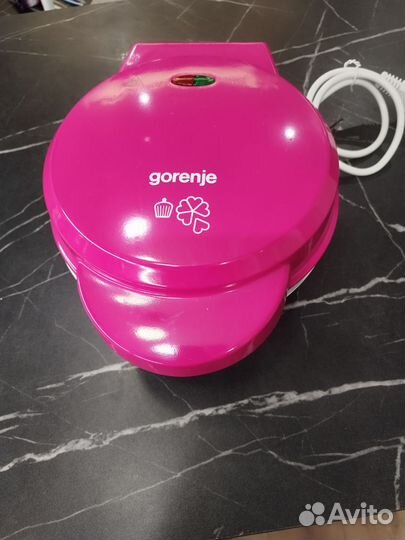 Вафельница Gorenje WCM702PW