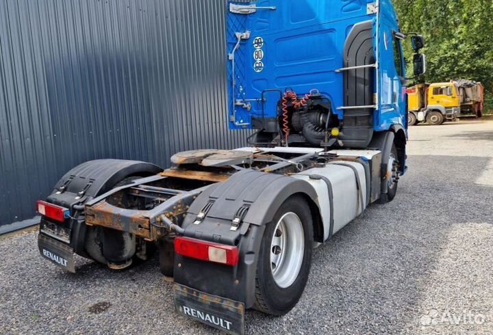 Разбираем грузовик Renault,Premium II с 2007