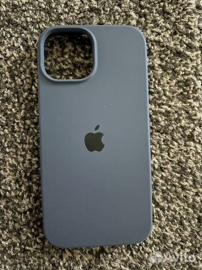 Чехол на iPhone 15