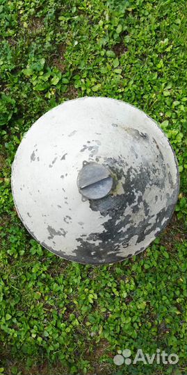 Старинный керосиновый бидон