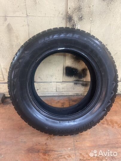 Bridgestone Blizzak Spike-01 265/60 R18