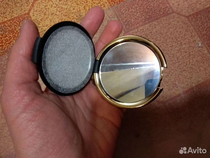 Зеркало компактное