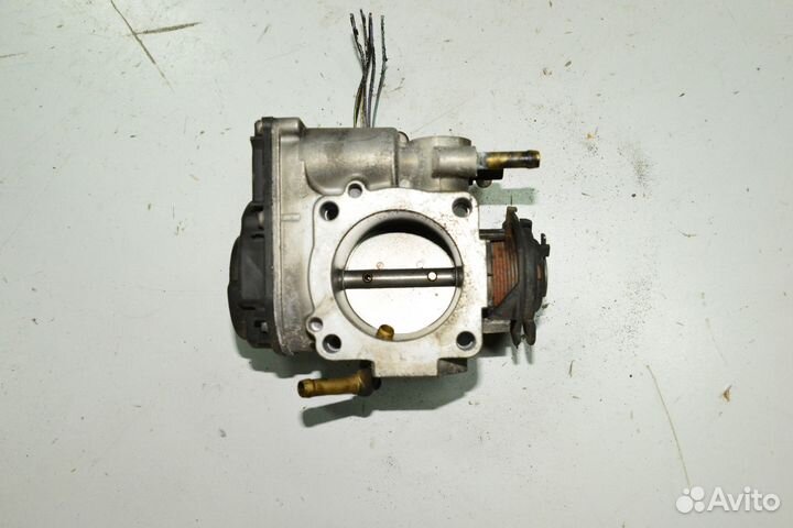 Дроссельная заслонка VAG 2.0L 06A133062D