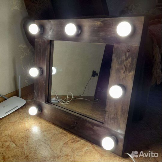 Зеркало с подсветкой