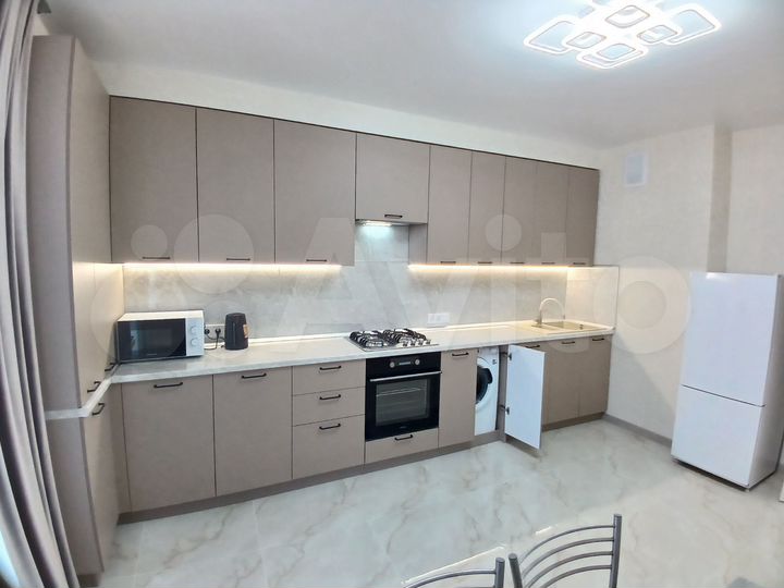 2-к. квартира, 60 м², 11/16 эт.