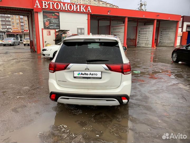 Mitsubishi Outlander 2.0 CVT, 2021, 140 000 км