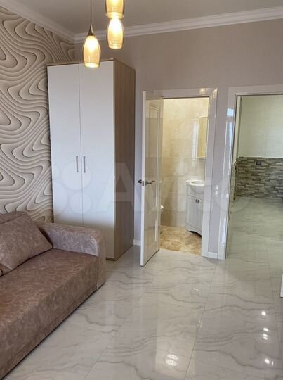 2-к. квартира, 56 м², 10/15 эт.