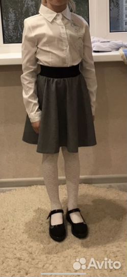 Продам форму юниор лондон серая