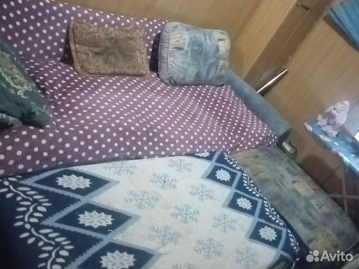 Большой угловой диван бу