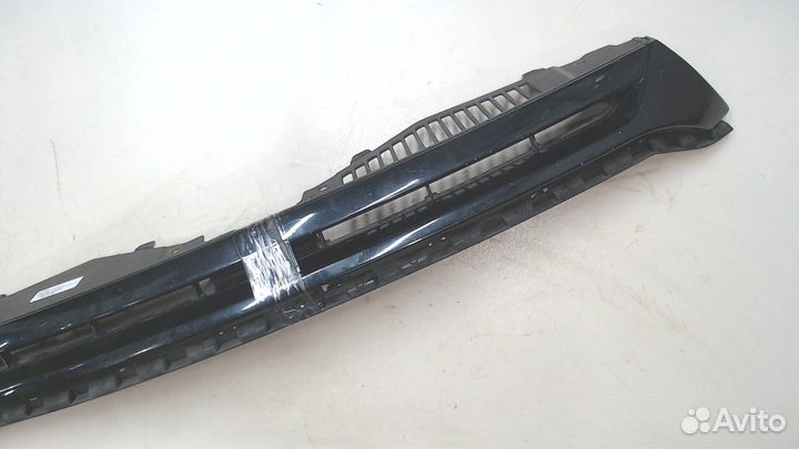 Решетка радиатора Volkswagen Scirocco 2008, 2009