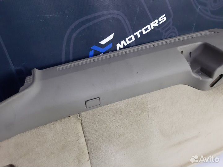 Обшивка багажника левая Audi A6 C6 AUK 2005