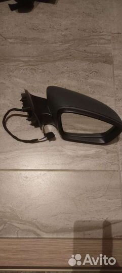 Боковое зеркало volkswagen polo правое