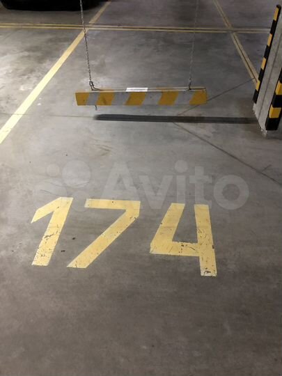 Машиноместо, 14 м²