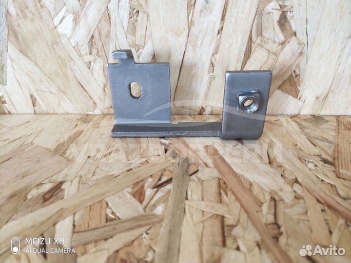 Кронштейн гидроусилителя Renault Duster