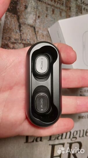 Беспроводные TWS-наушники QCY QS1 с дефектом