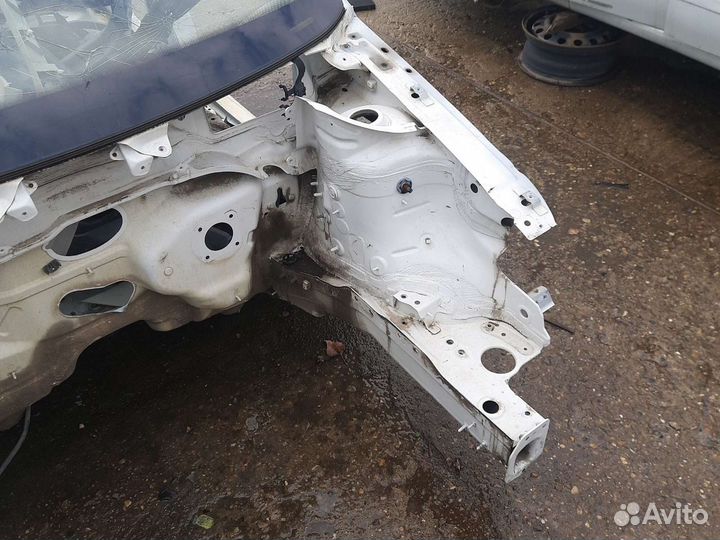 Ланжерон передний левый четверть Volkswagen Polo 5