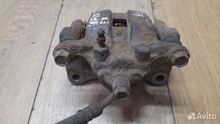 Суппорт задний правый Infiniti Ex35 2009