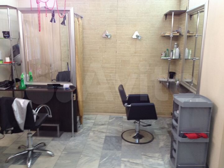 Здание, 375 м²