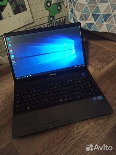 Ноутбук Samsung 2 ядра 2.4 GHz,4Гб RAM,аккум 5ч