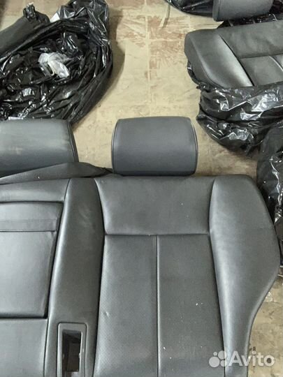 Задние сидения Mercedes-Benz E-Class W210 (S210)