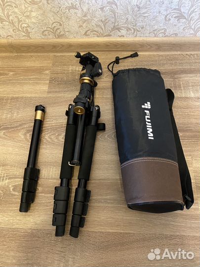 Fujimi FT55A Компактный штатив 3 в 1 (1410 мм.)