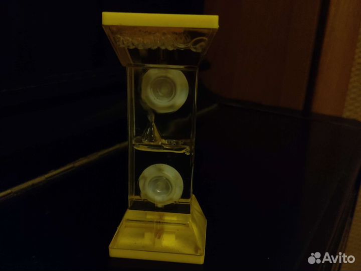 Детские часы с водой