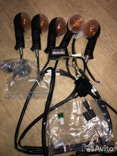 Поворотники повторители