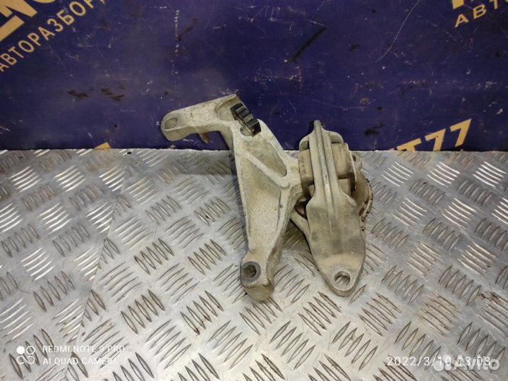 Подушка двигателя Renault Fluence седан 1.6 K4M