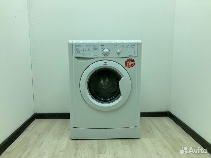 Стиральная машина бу Indesit на гарантии