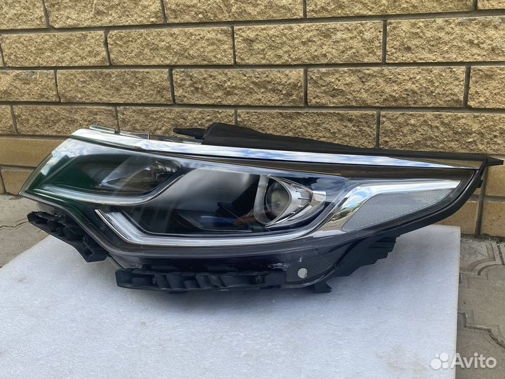 Фара левая KIA Optima 4 рест. галоген LED