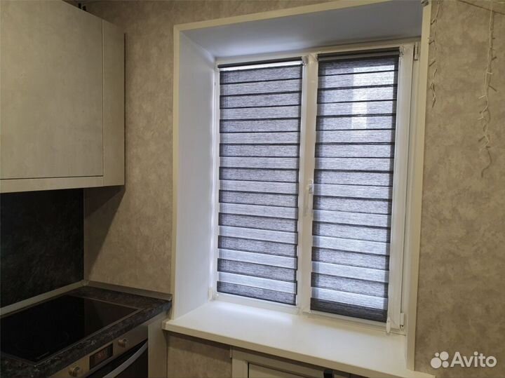 Жалюзи на пластиковые окна