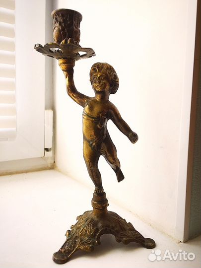 Бронзовый подсвечник