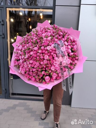 Цветы розы кустовые пионовидные