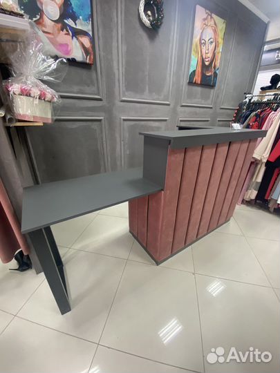 Стойка ресепшен бу