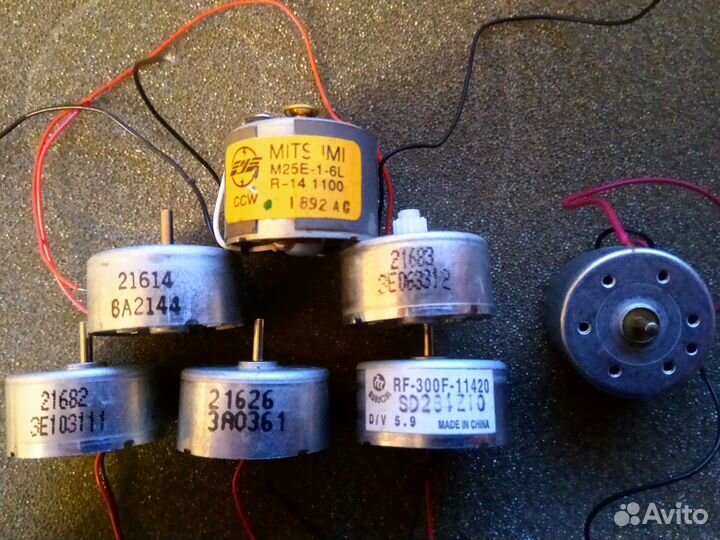 Двигатель-моторчик для кассетных магнитофонов