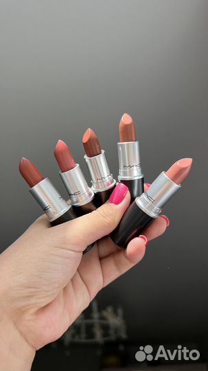 Красная,Нюдовая помада Mac