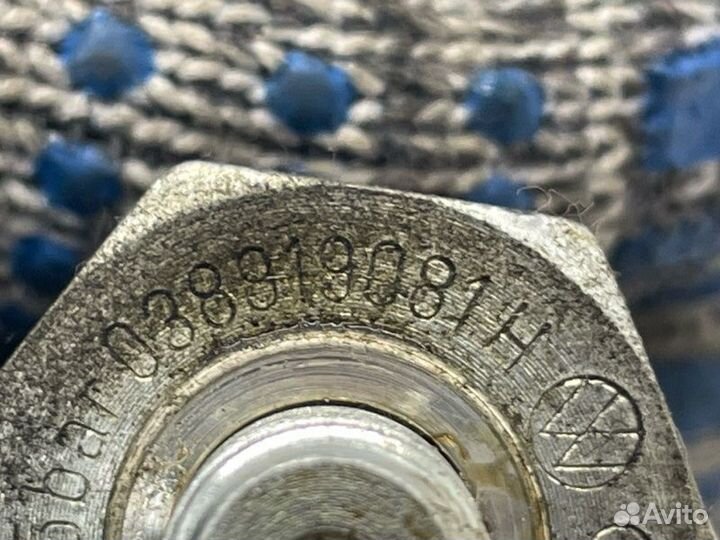 Датчик давления масла двс Audi A4 1.8 cdhb 2008