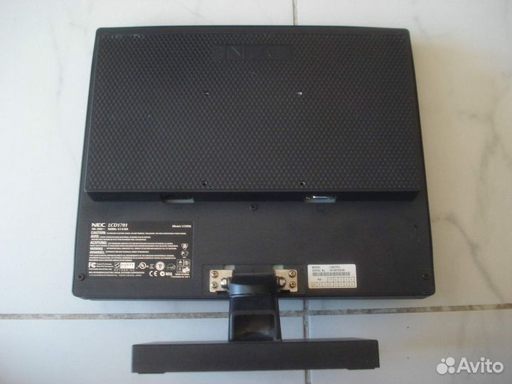 Мониторы LCD Nec, Samsung и ViewSonic