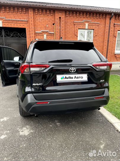 Toyota RAV4 2.5 AT, 2019, 62 000 км