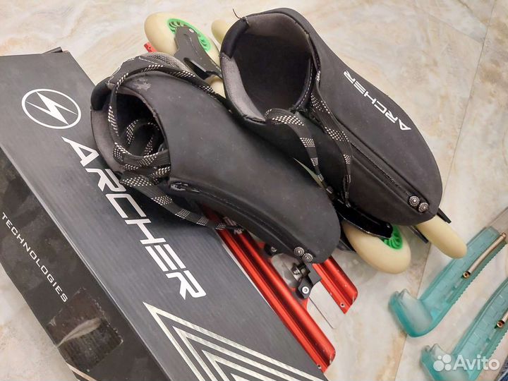 Профессиональные коньки с роликами Archer