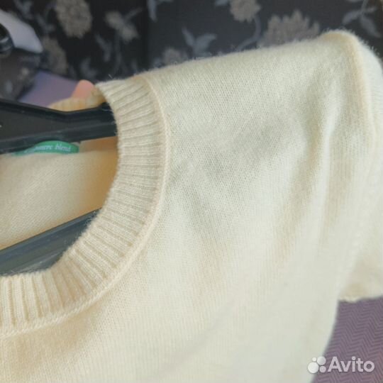 Свитер Benetton шерсть короткий рукав