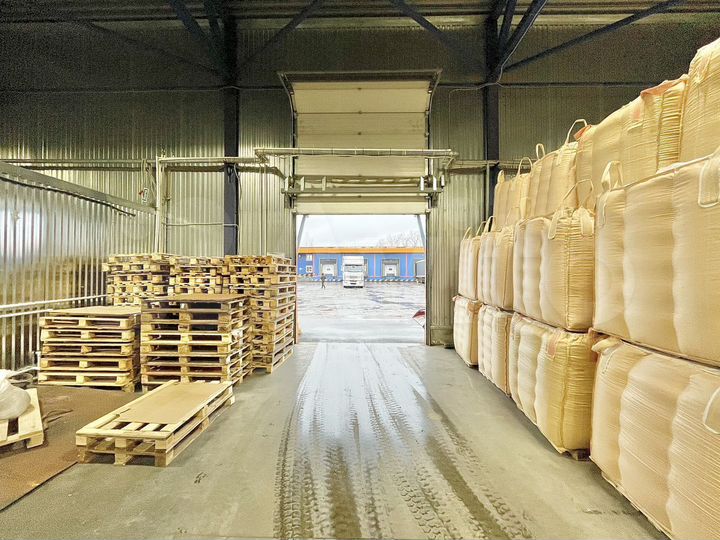 778м² здание, производство/склад в Колпино