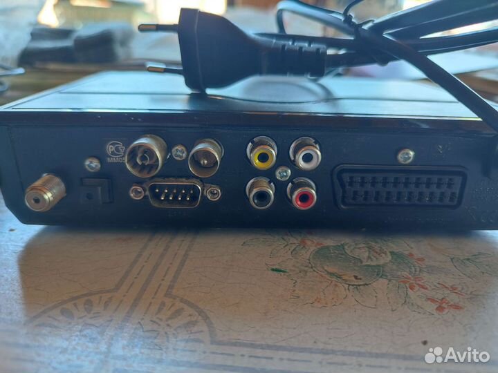 Спутниковая тарелка с приставкой