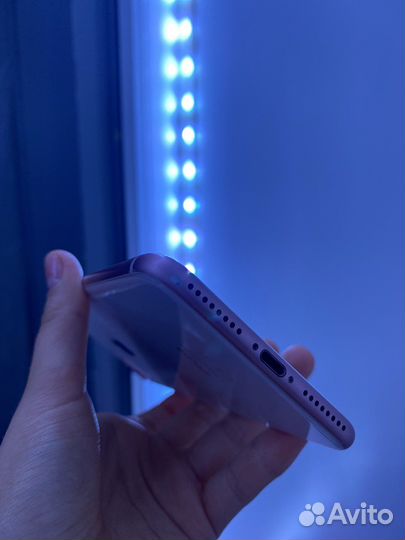 Телефон iPhone 8 plus 64 GB
