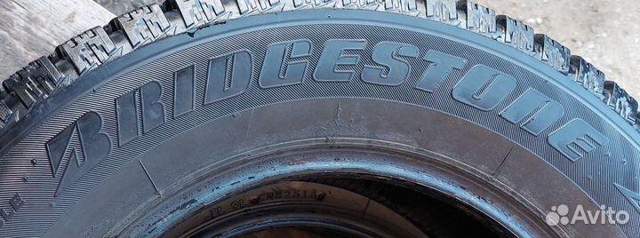 Bridgestone Ice Cruiser 7000 205/65 R15