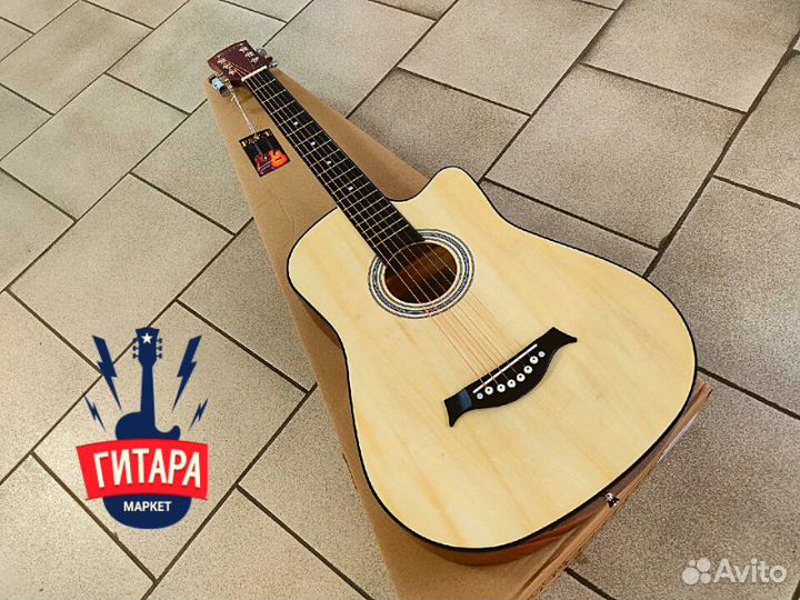 Гитара новая + чехол + струны