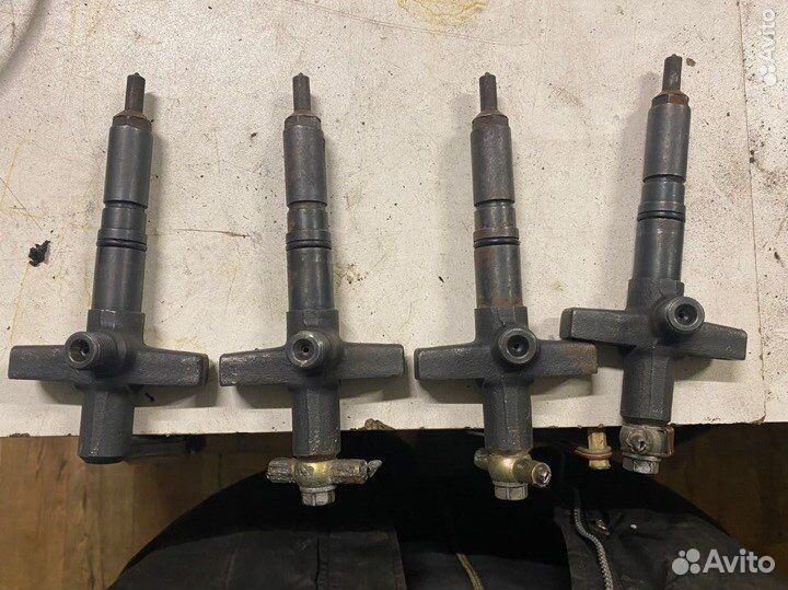 Форсунка дизельная Mitsubishi Pajero 3 3.2